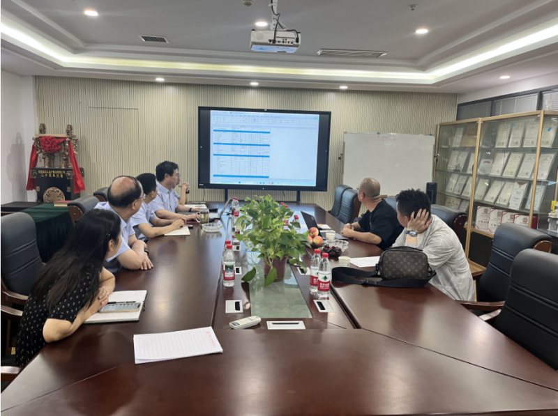強(qiáng)強(qiáng)聯(lián)手！甲方客戶蒞臨誠達(dá)共商 CCS 硅鐵爐項(xiàng)目合作細(xì)節(jié)